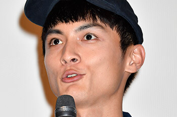 悩み深き 高良健吾 小栗旬や山田孝之 松田翔太 デキる俳優との違い デイリー新潮