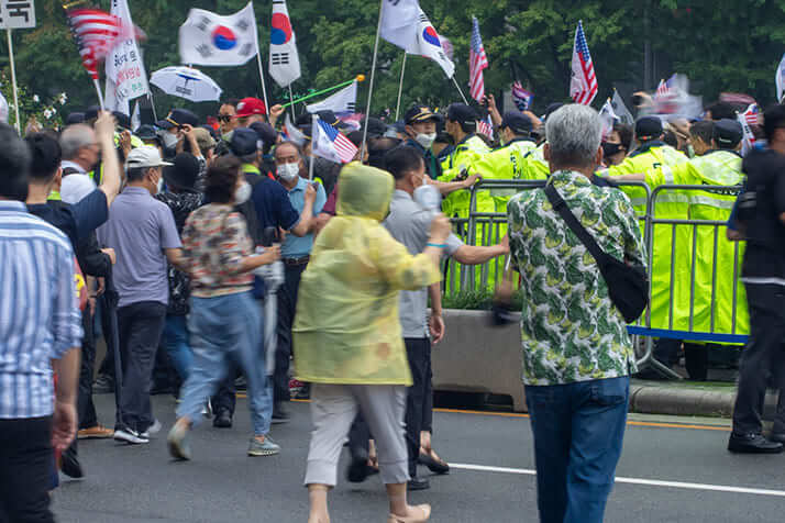 韓国バリケード