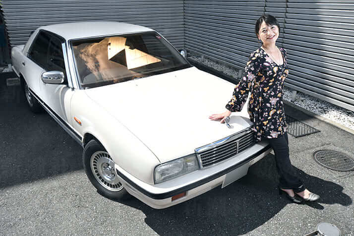 伊藤かずえと愛車「シーマ」