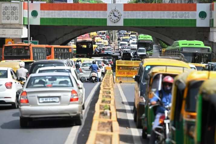 インドではじまる「自主廃車政策」の一石五鳥