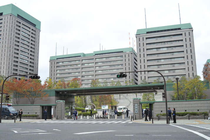 防衛省