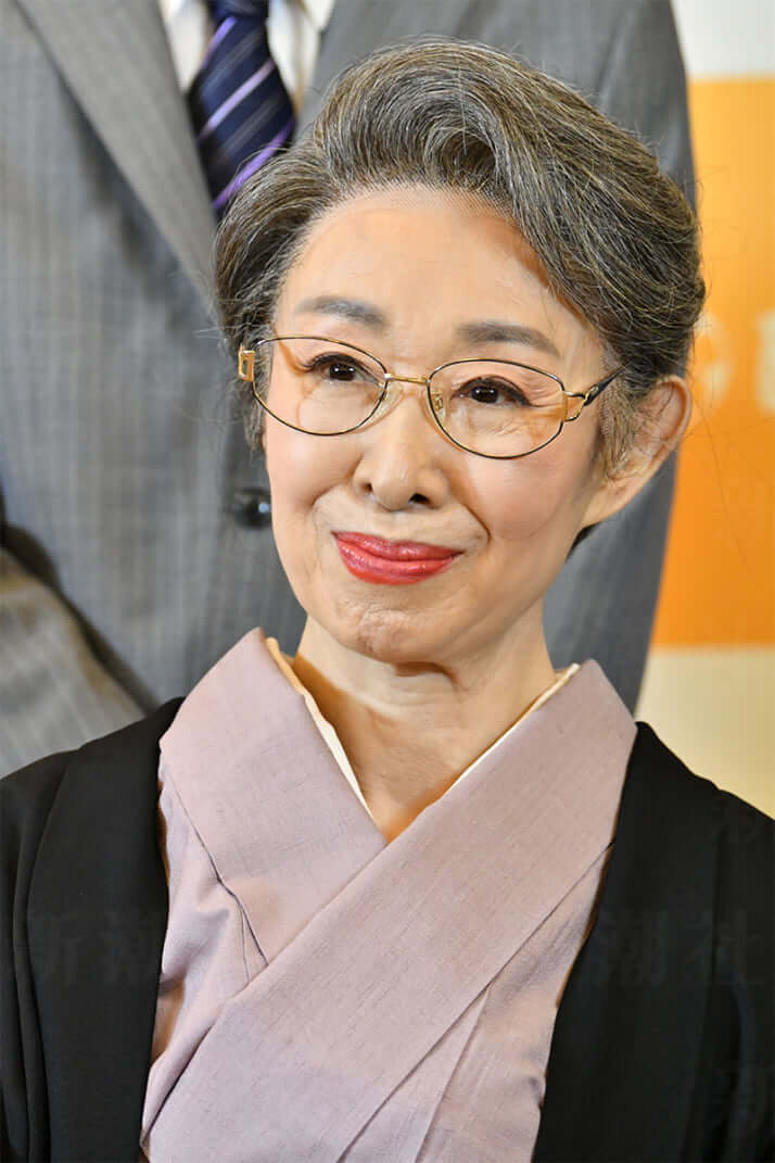 三田佳子