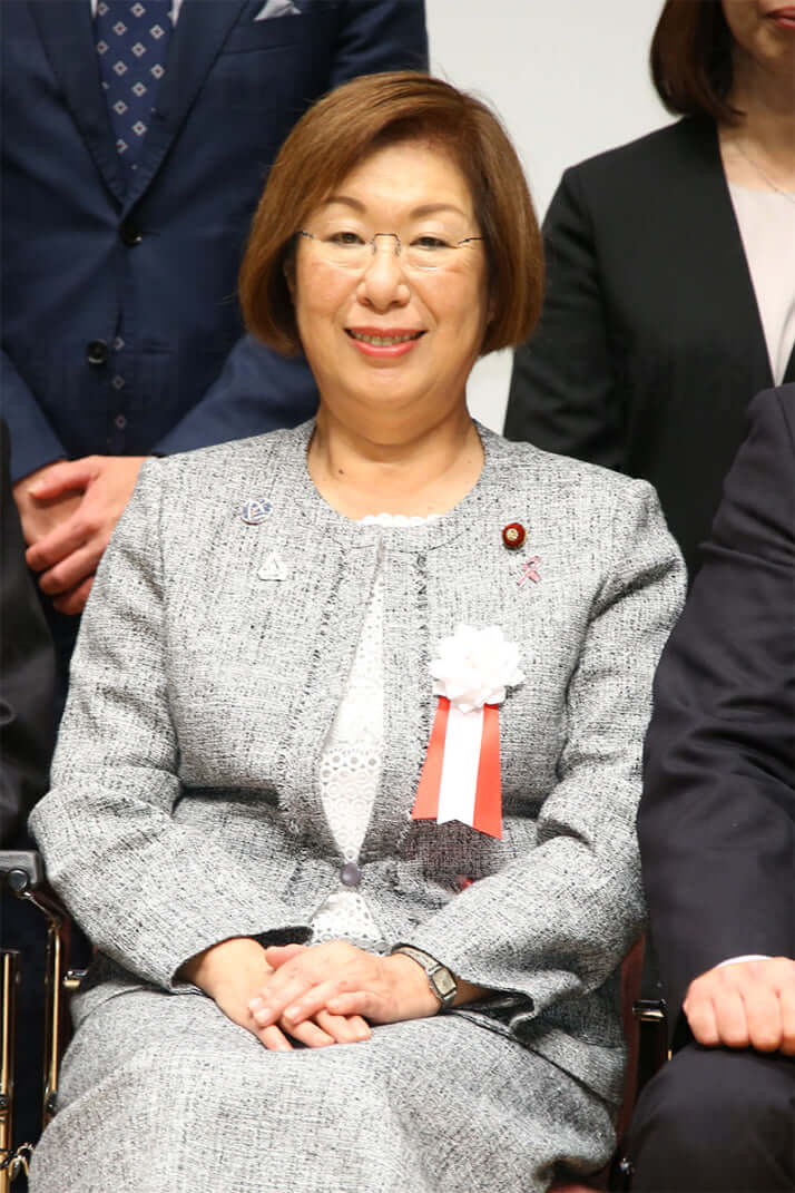 永岡桂子