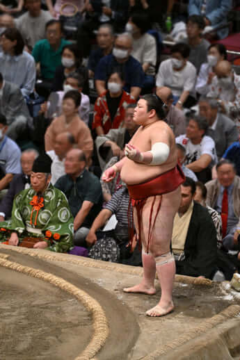 23年37号グラビア 熱海富士朔太郎_6