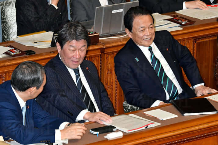 麻生太郎、茂木敏充