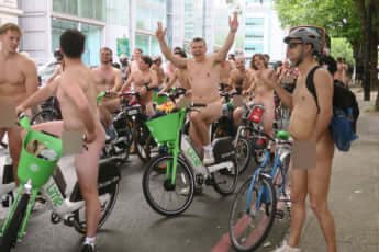 「World Naked Bike Ride in ロンドン」15