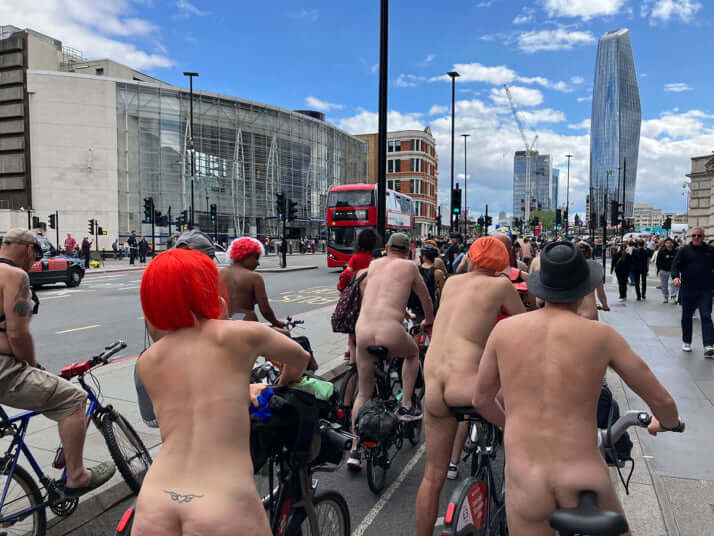 「World Naked Bike Ride in ロンドン」17