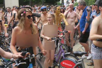 「World Naked Bike Ride in ロンドン」19