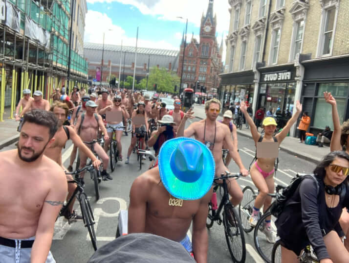 「World Naked Bike Ride in ロンドン」2