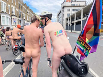 「World Naked Bike Ride in ロンドン」3