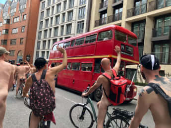 「World Naked Bike Ride in ロンドン」36