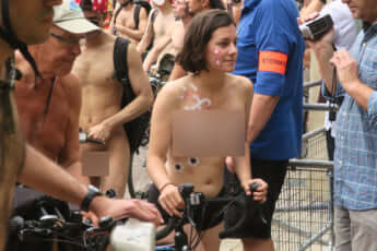 「World Naked Bike Ride in ロンドン」40