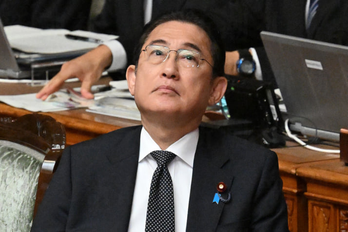 岸田文雄