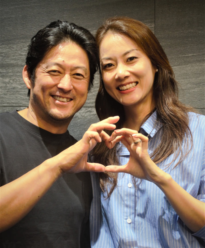 秦アンディ英之さん、中川聴乃さん