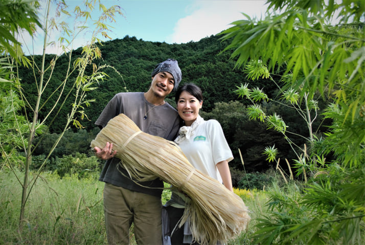 安味友一郎さん、嘉悦彩さん17