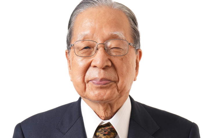 香川靖雄